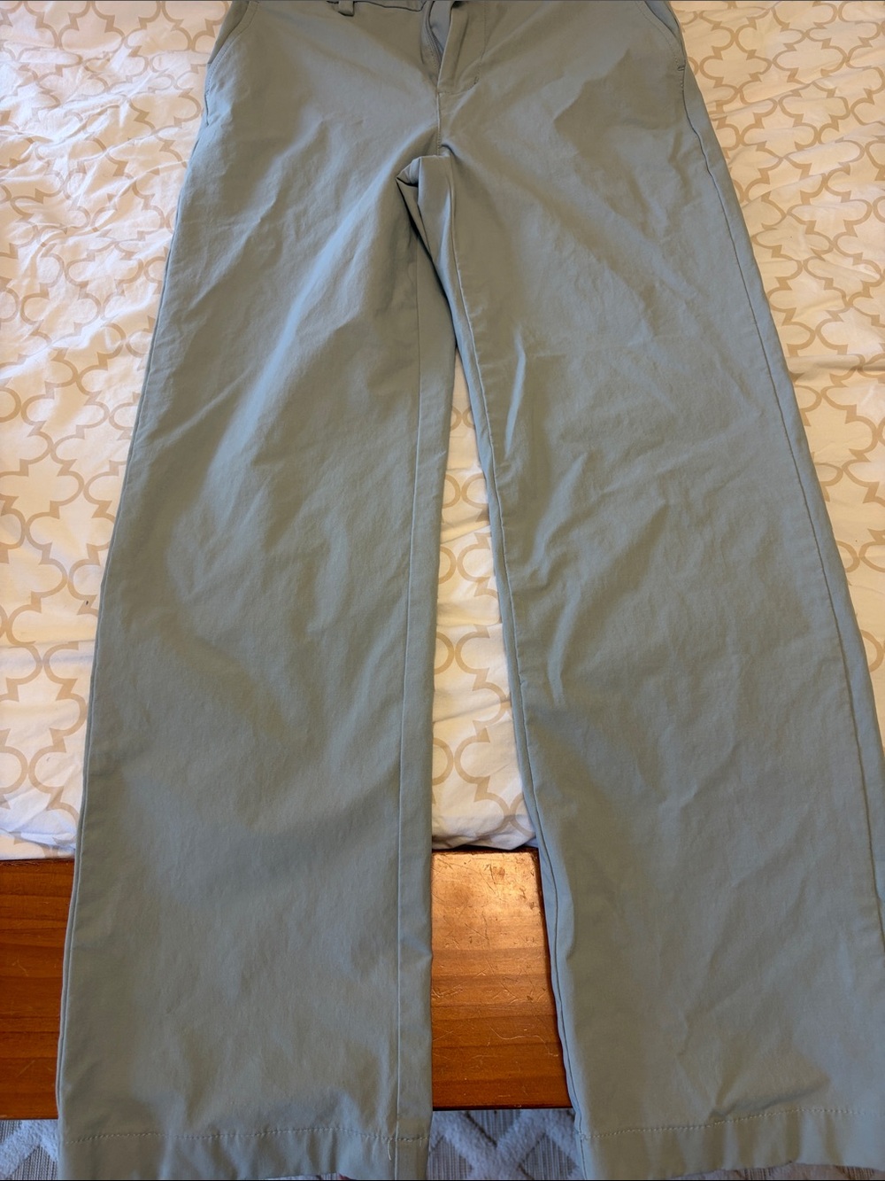 Vineyard Vines boys pants size 14 greyish/blue performance fabric